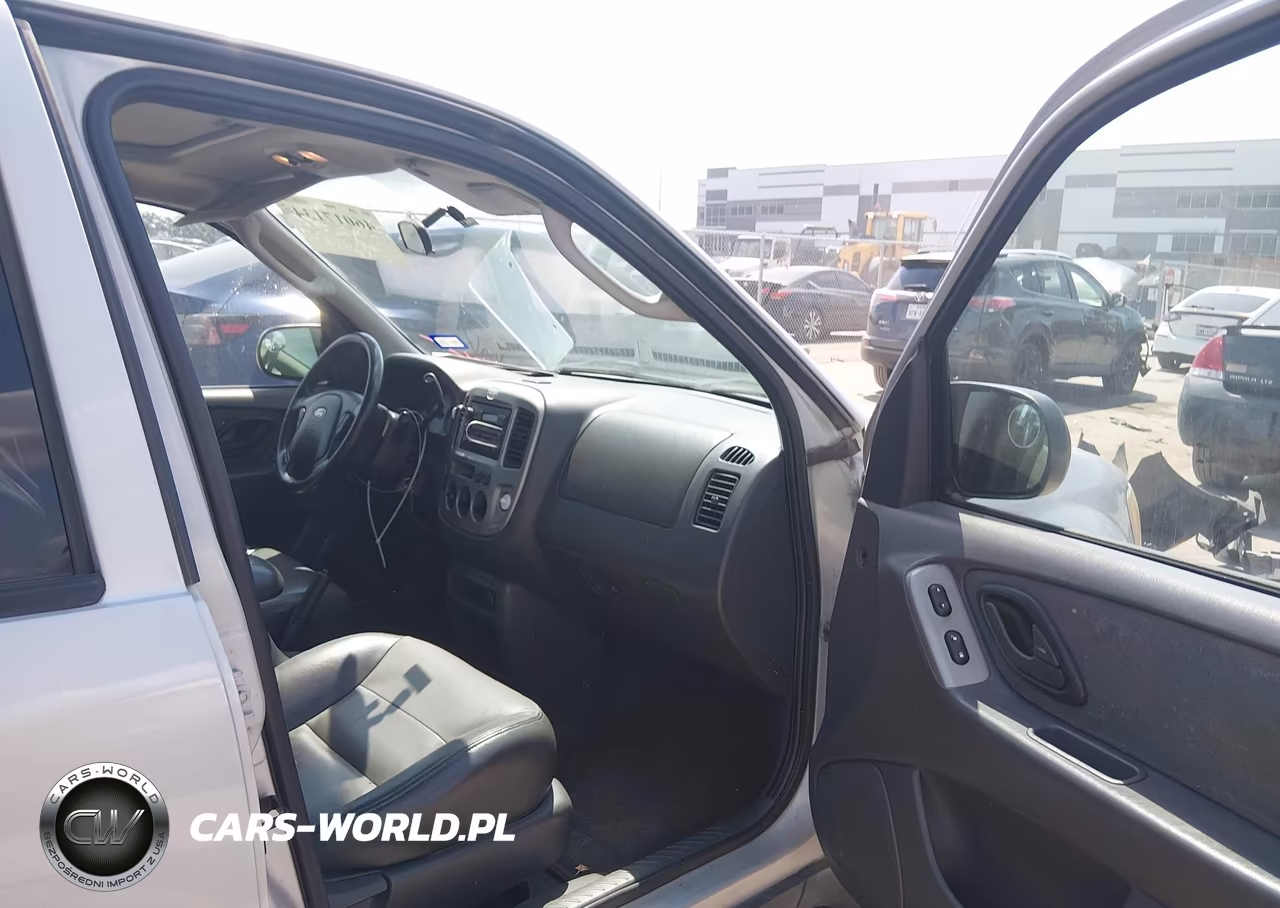 2003 Ford Escape Xlt VIN:1FMYU93163KE16722 - 5