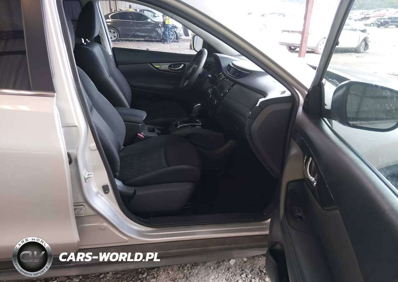 2018 Nissan Rogue S VIN:KNMAT2MTXJP578479 - 5