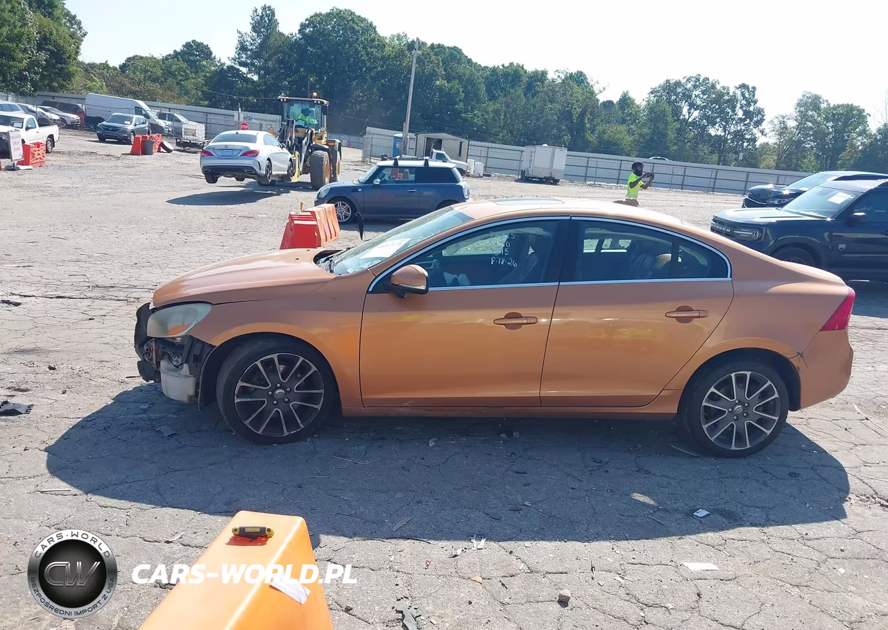 2012 Volvo S60 T6-T6 R-Design VIN:YV1902FH8C2081395 - 13
