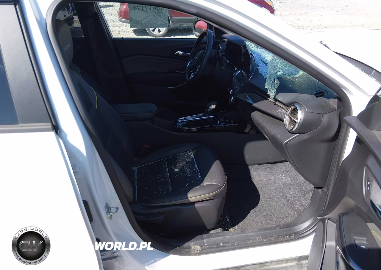 2025 Chevrolet Trax Fwd Activ VIN:KL77LKEP4SC226516 - 5