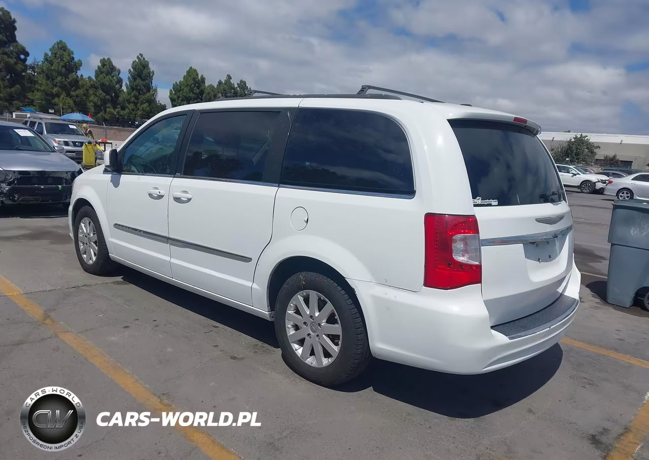 2014 Chrysler Town & Country Touring VIN:2C4RC1BG8ER336765 - 3