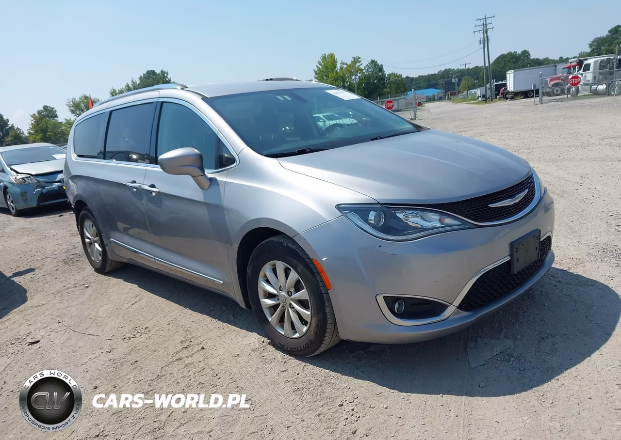 2018 Chrysler Pacifica Touring L