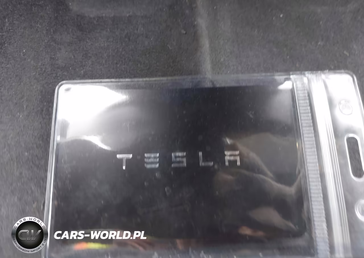 2024 Tesla Model Y Long Range Dual Motor All-Wheel Drive VIN:7SAYGDEE5RF158586 - 11