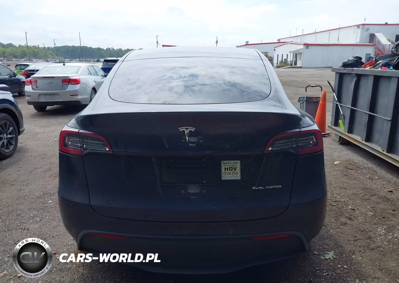 2024 Tesla Model Y Long Range Dual Motor All-Wheel Drive VIN:7SAYGDEE5RF158586 - 16