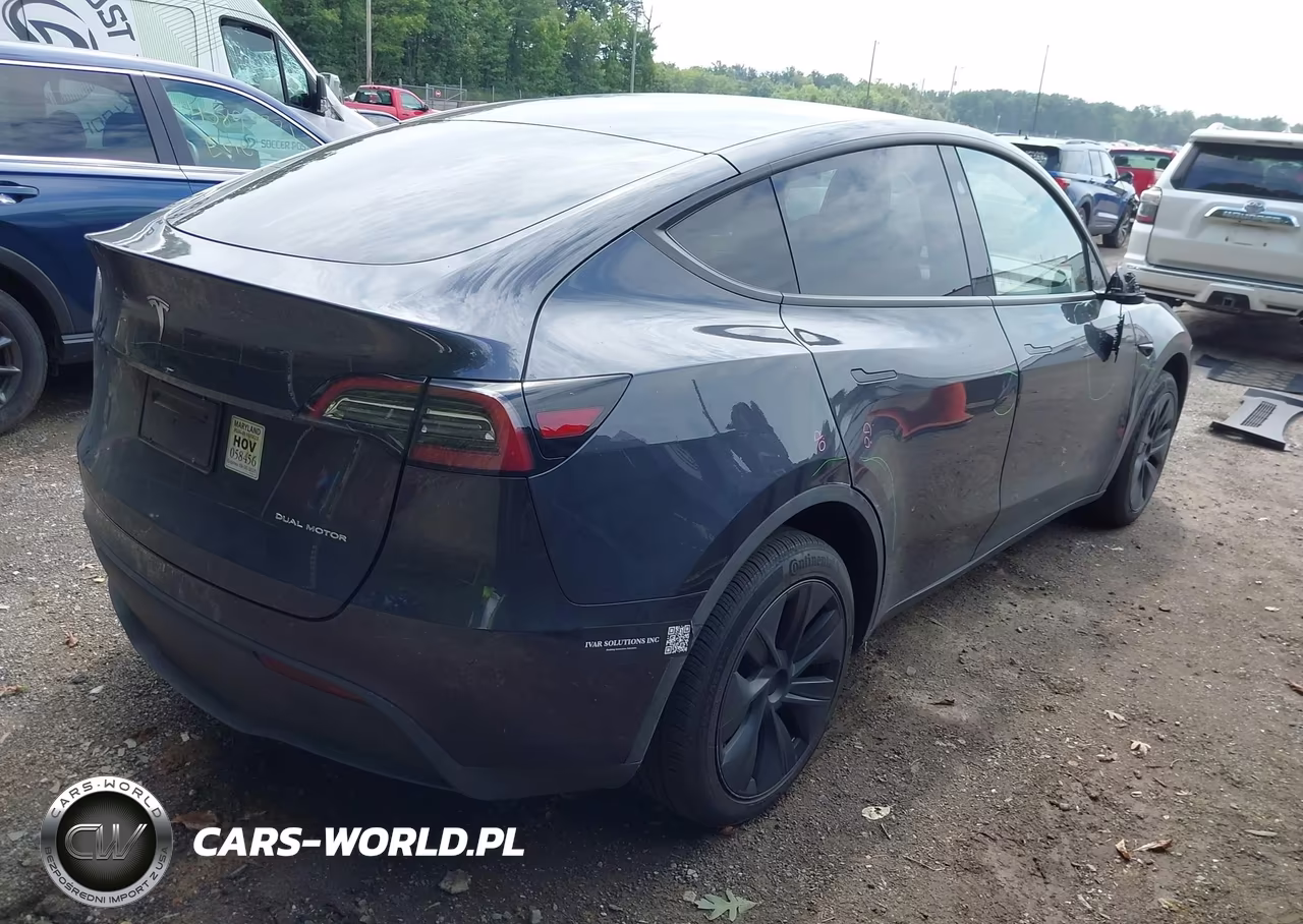 2024 Tesla Model Y Long Range Dual Motor All-Wheel Drive VIN:7SAYGDEE5RF158586 - 4