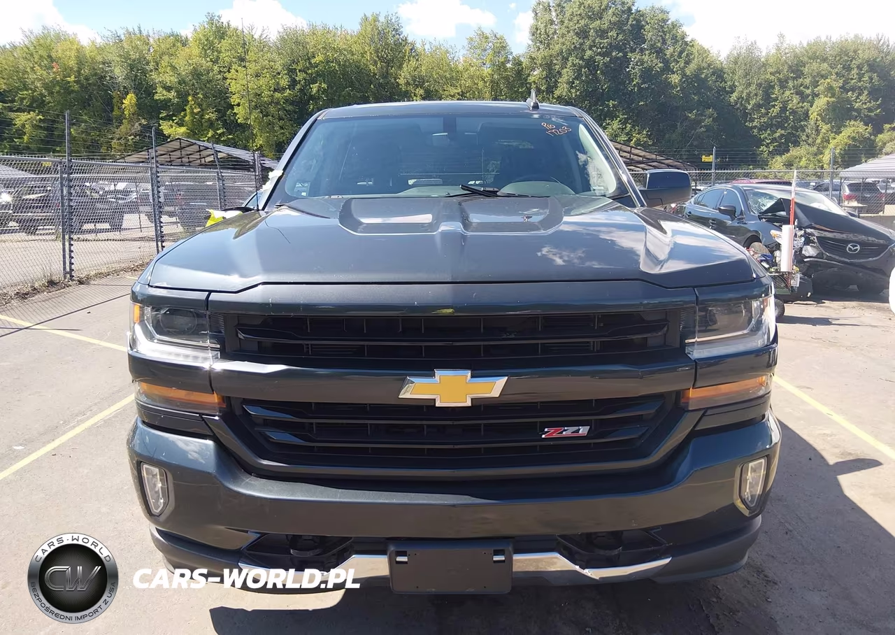 2018 Chevrolet Silverado 1500 2Lt VIN:3GCUKREC9JG247257 - 12