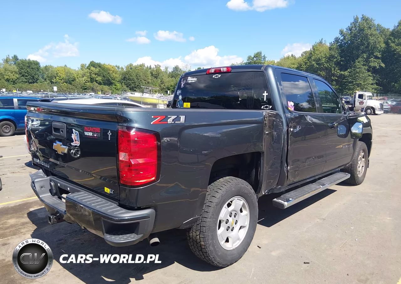 2018 Chevrolet Silverado 1500 2Lt VIN:3GCUKREC9JG247257 - 4