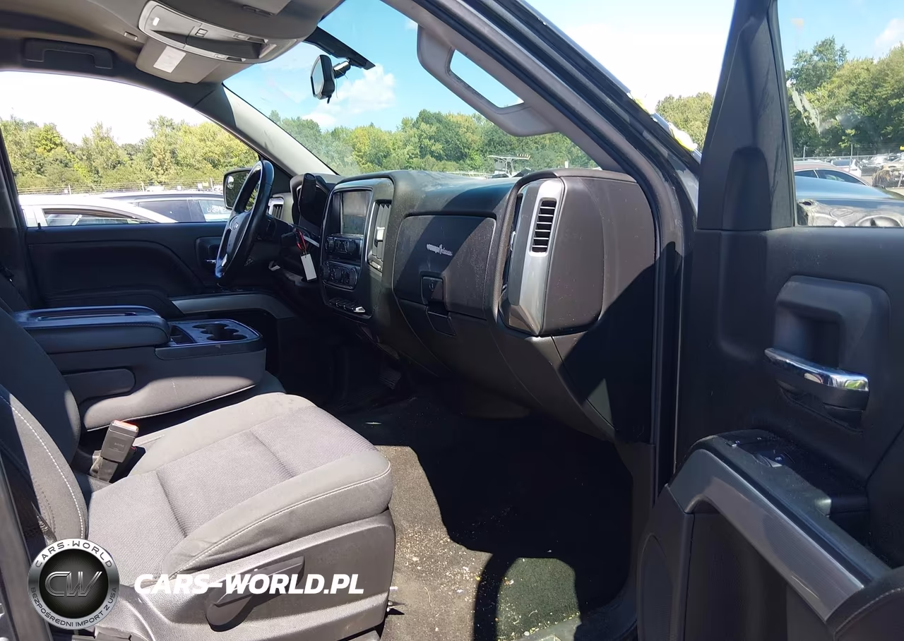 2018 Chevrolet Silverado 1500 2Lt VIN:3GCUKREC9JG247257 - 5