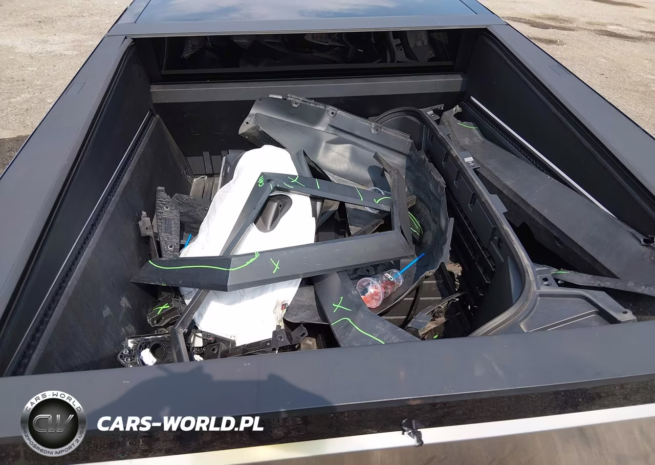 2025 Tesla Cybertruck All-Wheel Drive VIN:7G2CEHED1SA074776 - 12