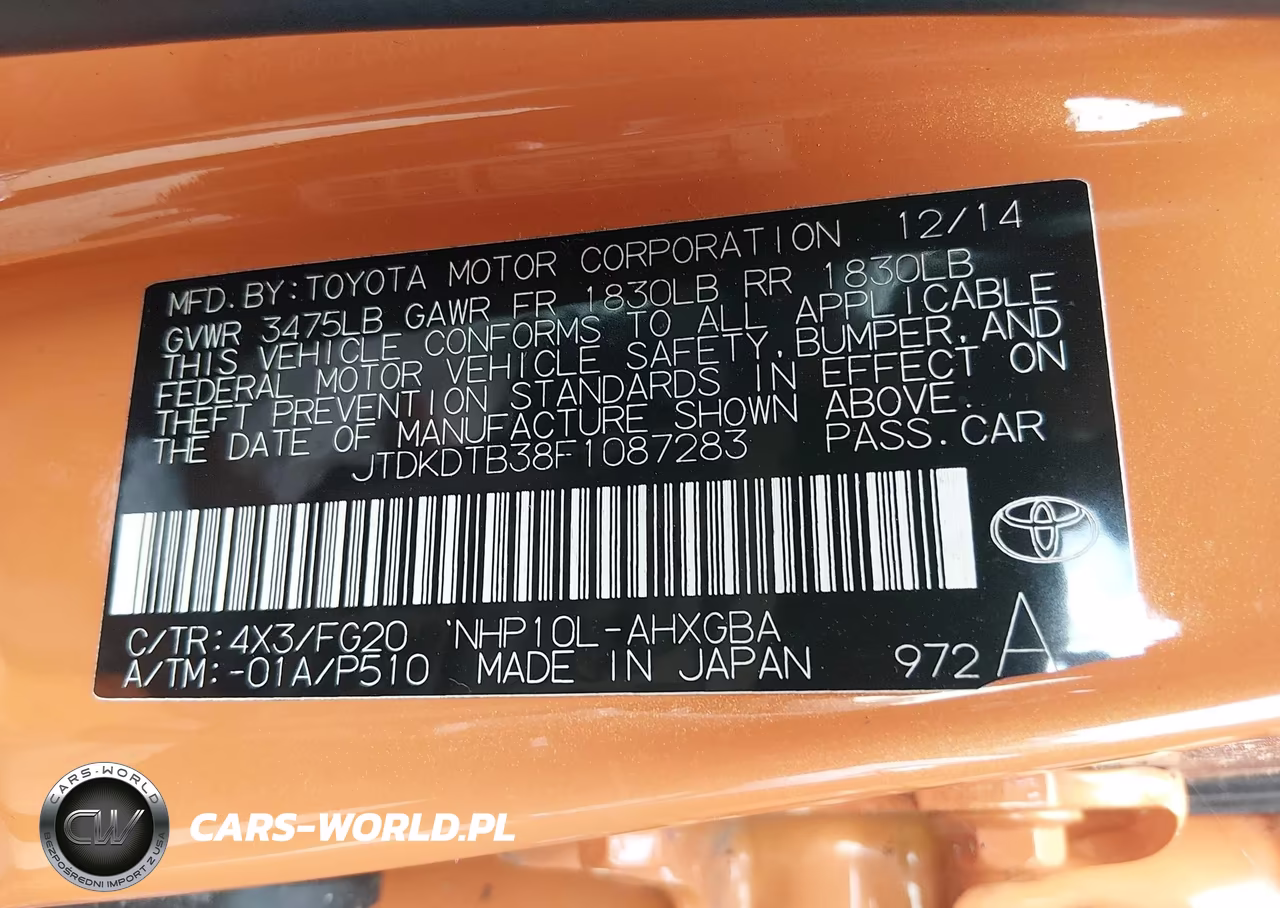 2015 Toyota Prius C Three VIN:JTDKDTB38F1087283 - 9