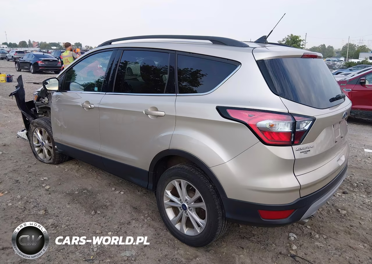 2018 Ford Escape Se VIN:1FMCU9GD7JUC54275 - 3