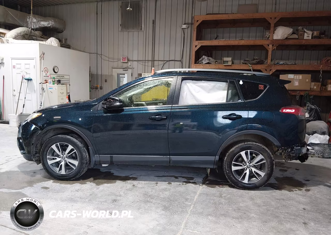 2018 Toyota Rav4 Xle VIN:JTMRFREV1JJ747715 - 15