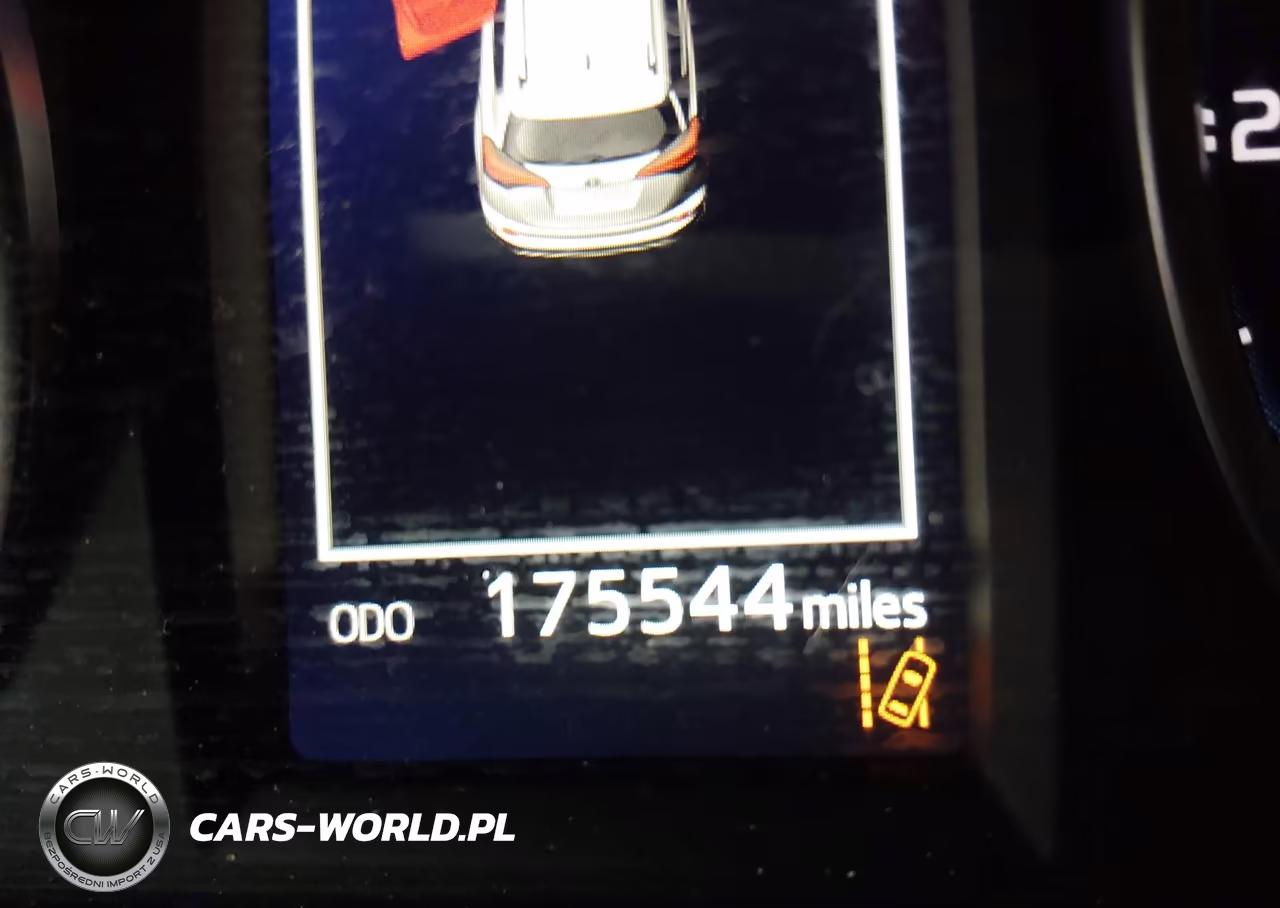 2018 Toyota Rav4 Xle VIN:JTMRFREV1JJ747715 - 16