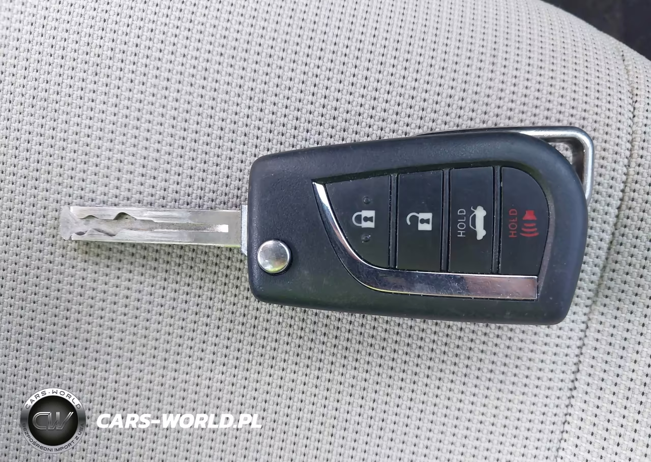 2021 Toyota Corolla Le VIN:5YFEPMAE9MP160232 - 11