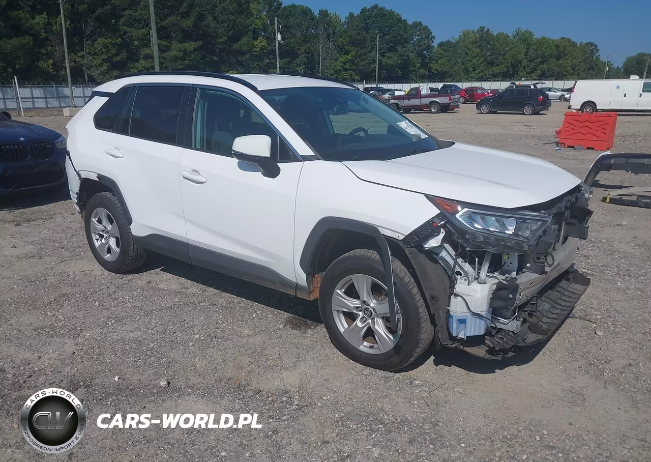 2021 Toyota Rav4 Xle VIN:2T3P1RFV8MC141596 - 1