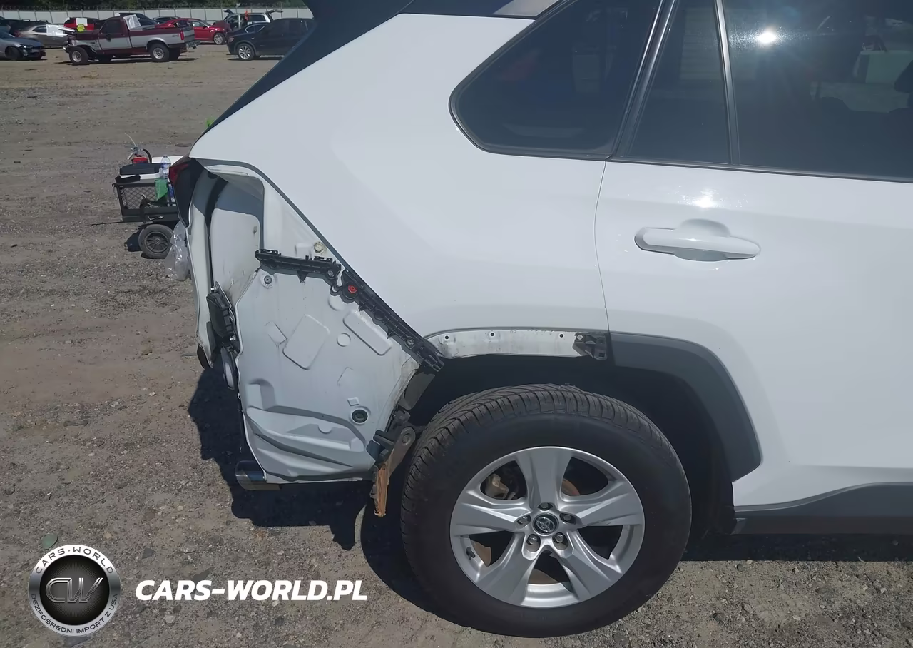2021 Toyota Rav4 Xle VIN:2T3P1RFV8MC141596 - 22
