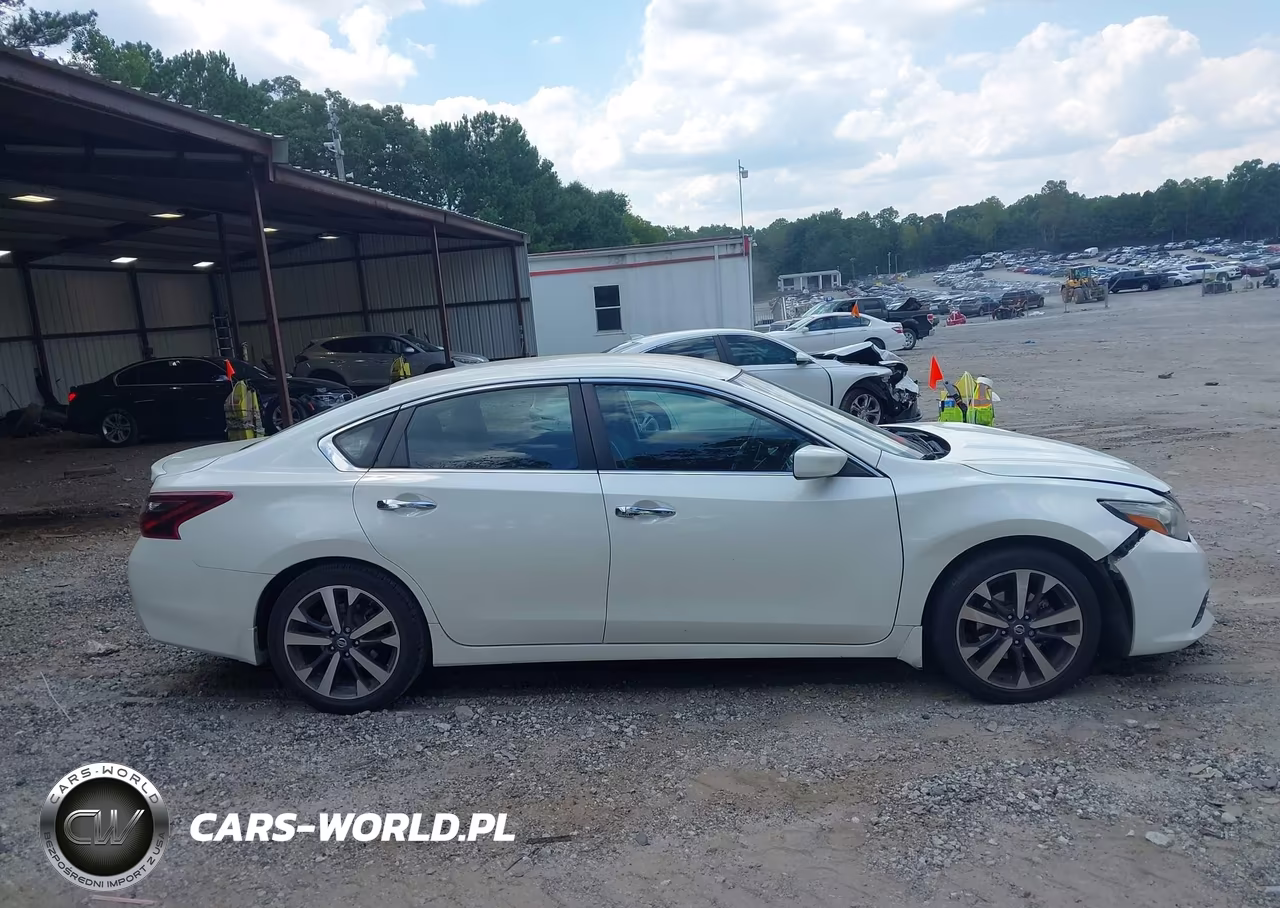 2017 Nissan Altima 2.5 Sr VIN:1N4AL3AP9HC480998 - 13