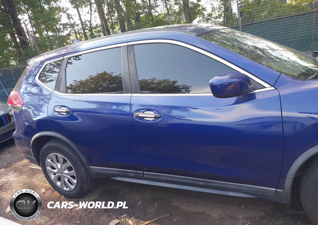 2018 Nissan Rogue S VIN:KNMAT2MT9JP531153 - 13