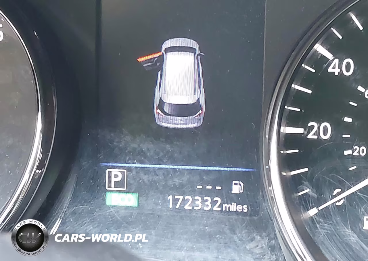 2018 Nissan Rogue S VIN:KNMAT2MT9JP531153 - 15