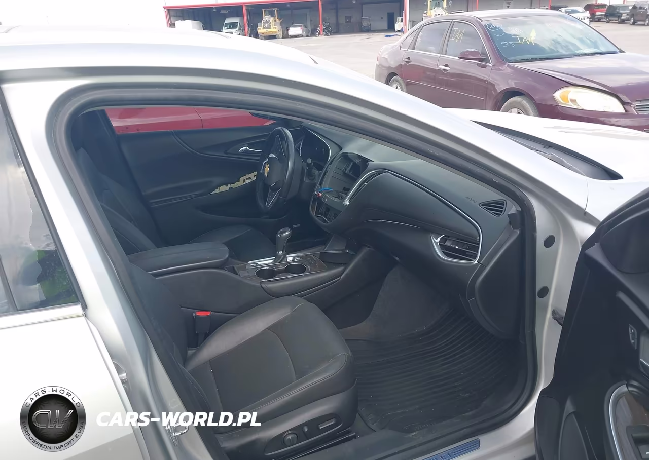 2019 Chevrolet Malibu Premier VIN:1G1ZE5SX8KF218986 - 5
