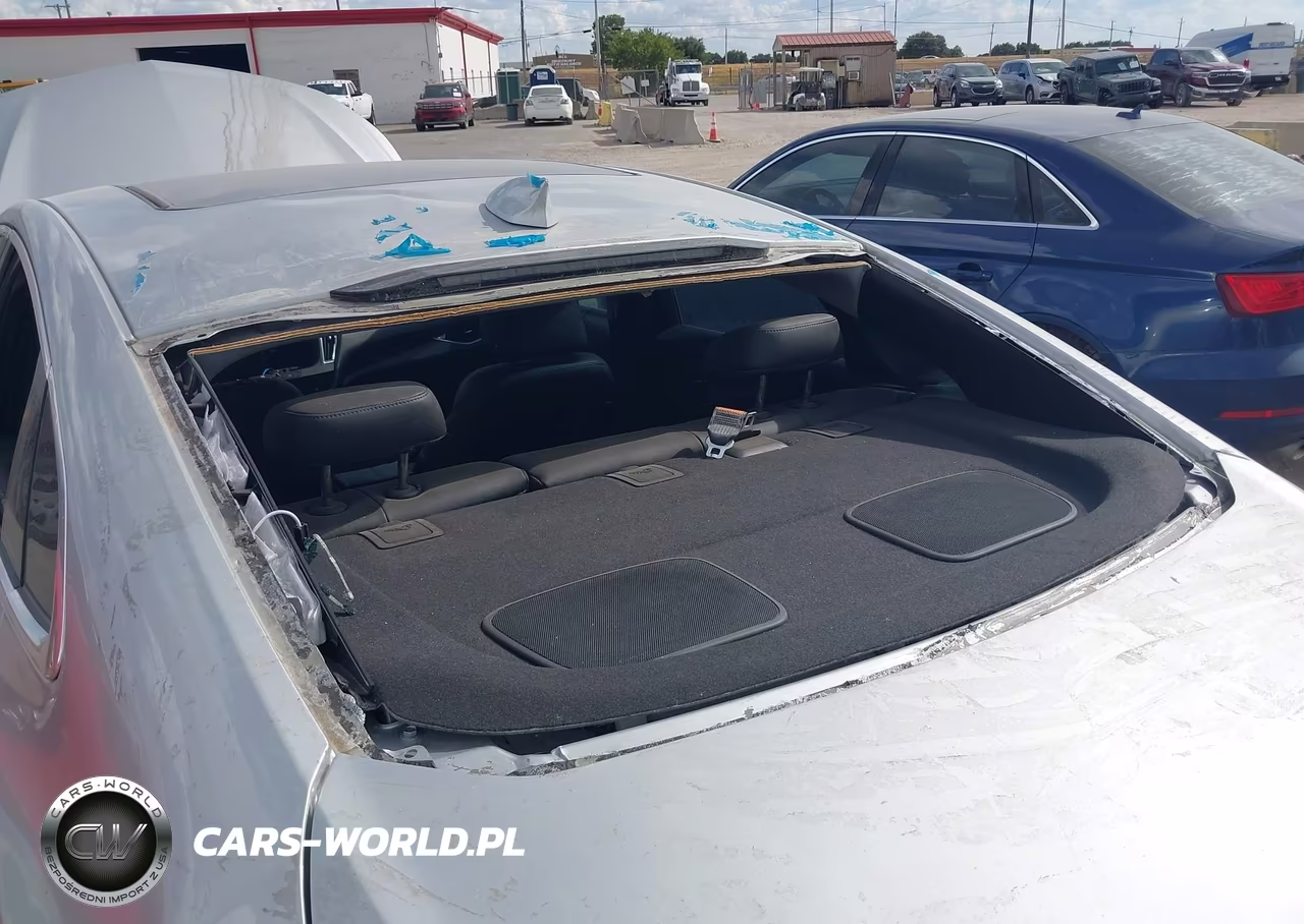 2019 Chevrolet Malibu Premier VIN:1G1ZE5SX8KF218986 - 6