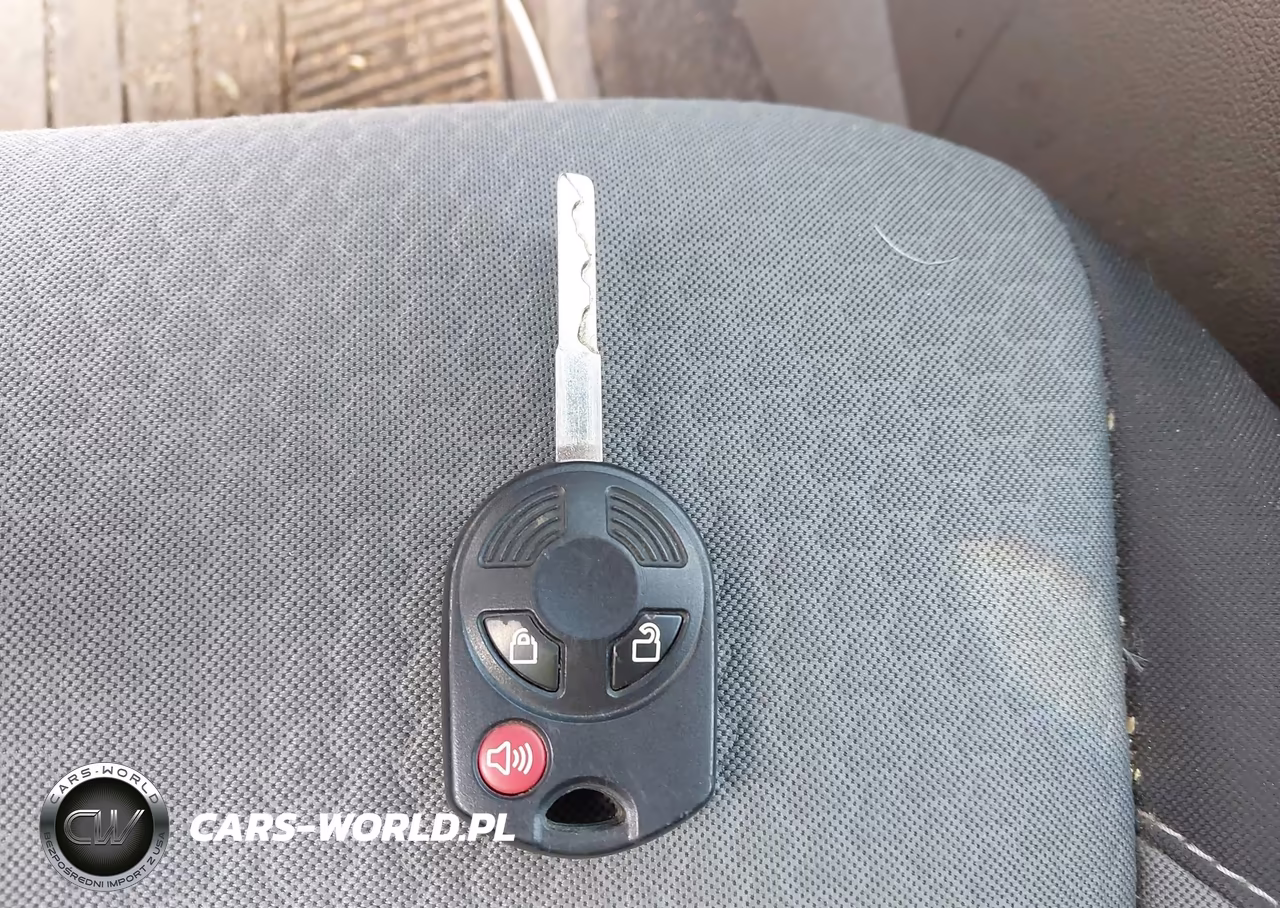 2018 Ford Escape Se VIN:1FMCU9GD5JUD13095 - 11