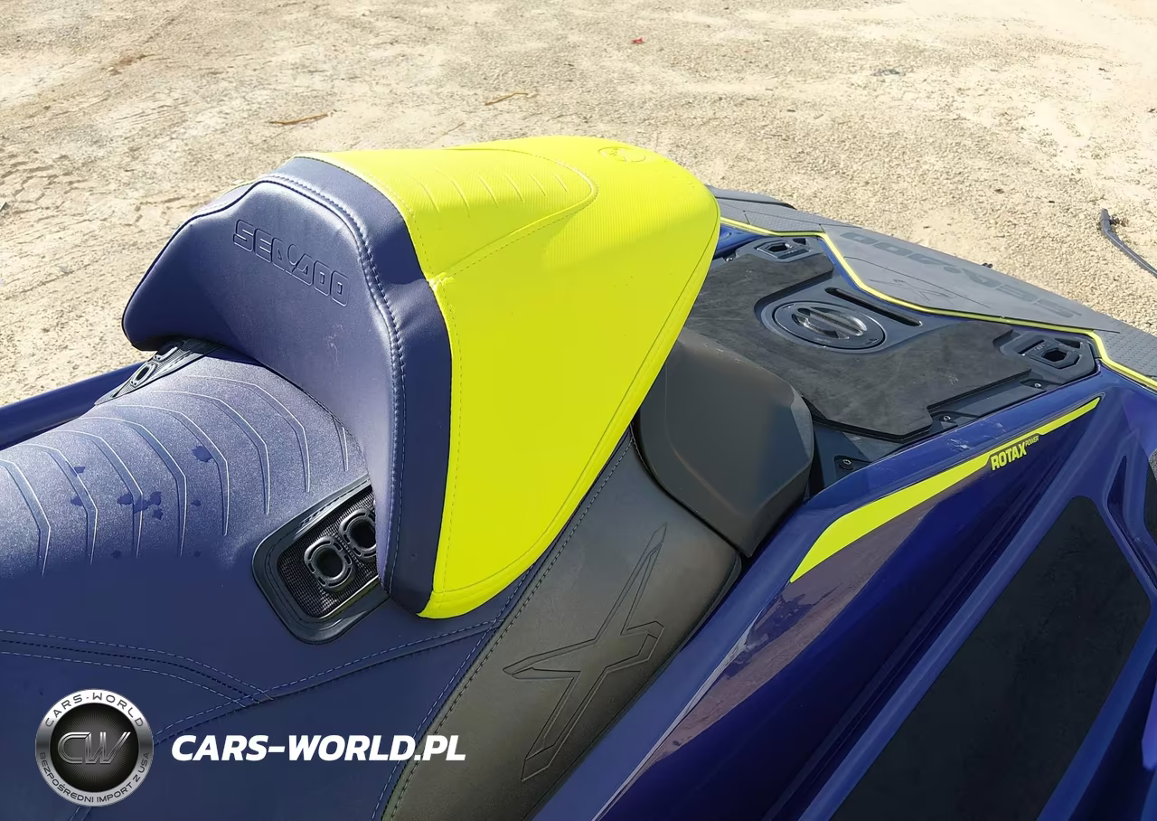 2021 Seadoo Rxt-X 300 & Trailer VIN:YDV29608L021 - 8