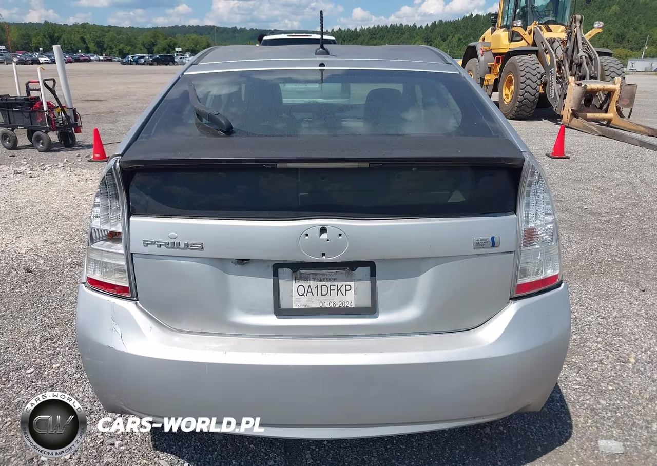 2011 Toyota Prius Two VIN:JTDKN3DU4B0287189 - 17