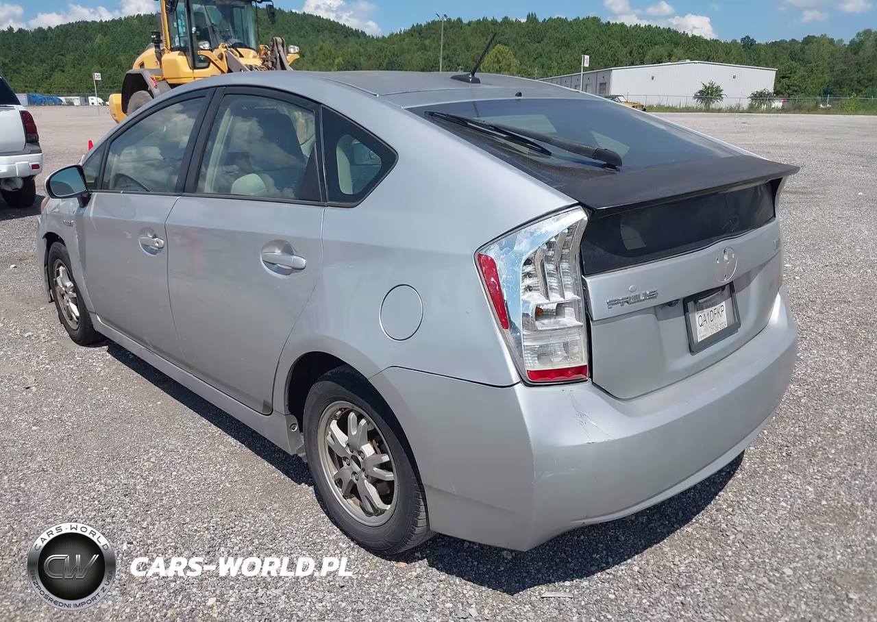2011 Toyota Prius Two VIN:JTDKN3DU4B0287189 - 3