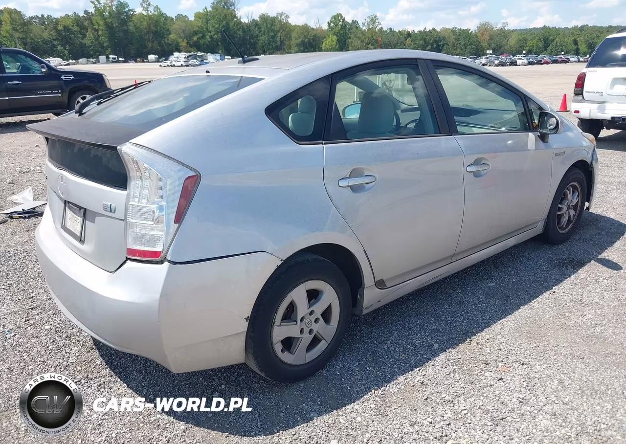 2011 Toyota Prius Two VIN:JTDKN3DU4B0287189 - 4