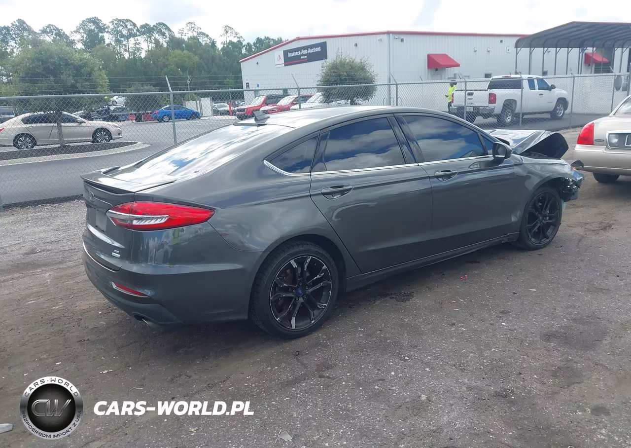 2020 Ford Fusion Se VIN:3FA6P0HD4LR132217 - 4