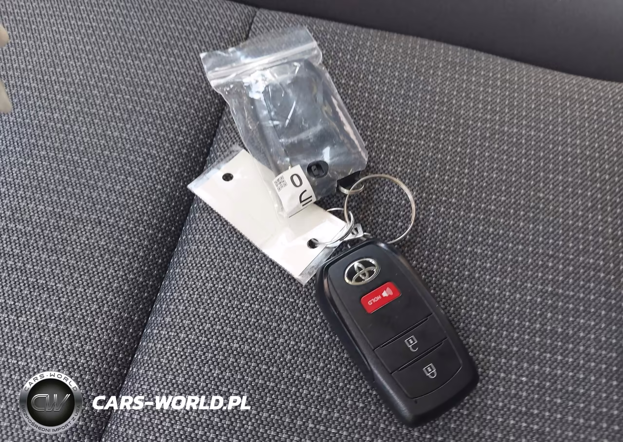 2026 Toyota Rav4 Le VIN:JTM6CRAV0TD002764 - 11