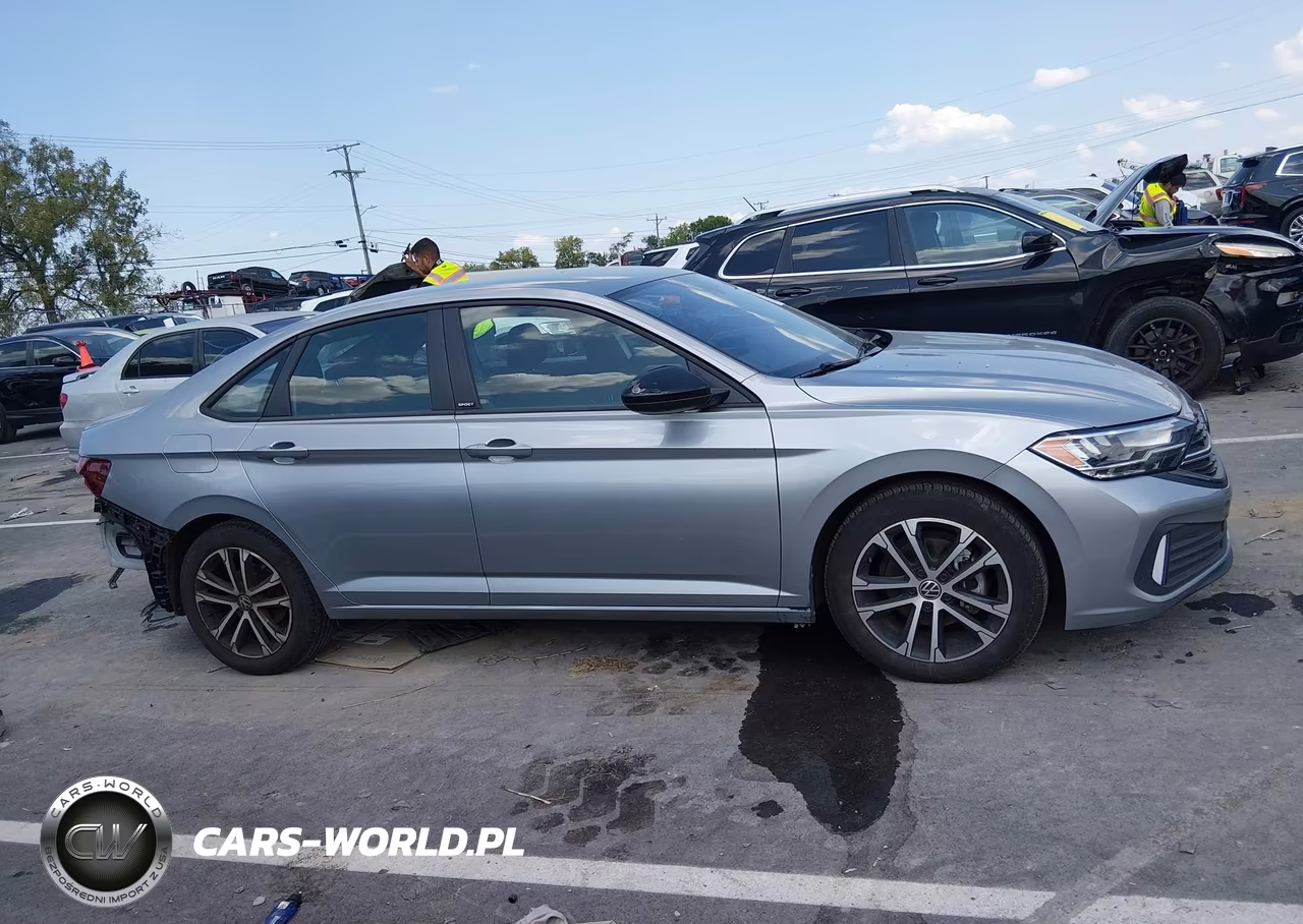 2024 Volkswagen Jetta 1.5T Sport VIN:3VWBM7BU2RM039976 - 13