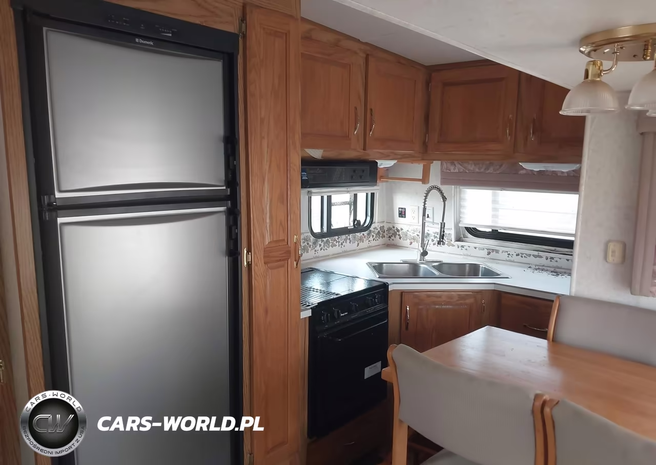 1999 Carriage Delux VIN:16F62C3N5X1013859 - 18
