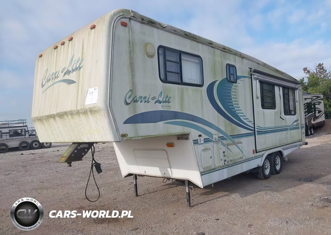 1999 Carriage Delux VIN:16F62C3N5X1013859 - 2