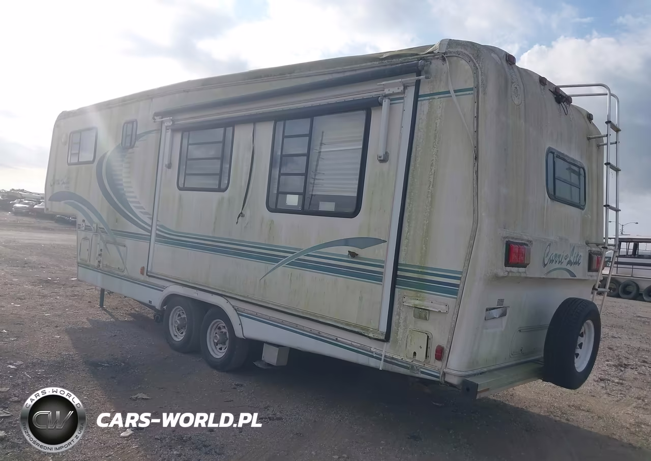 1999 Carriage Delux VIN:16F62C3N5X1013859 - 3