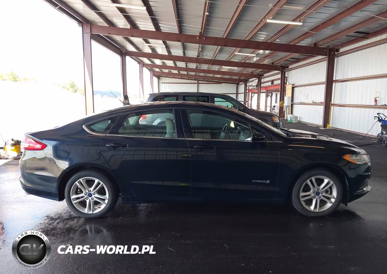 2018 Ford Fusion Hybrid S VIN:3FA6P0UU1JR271580 - 18
