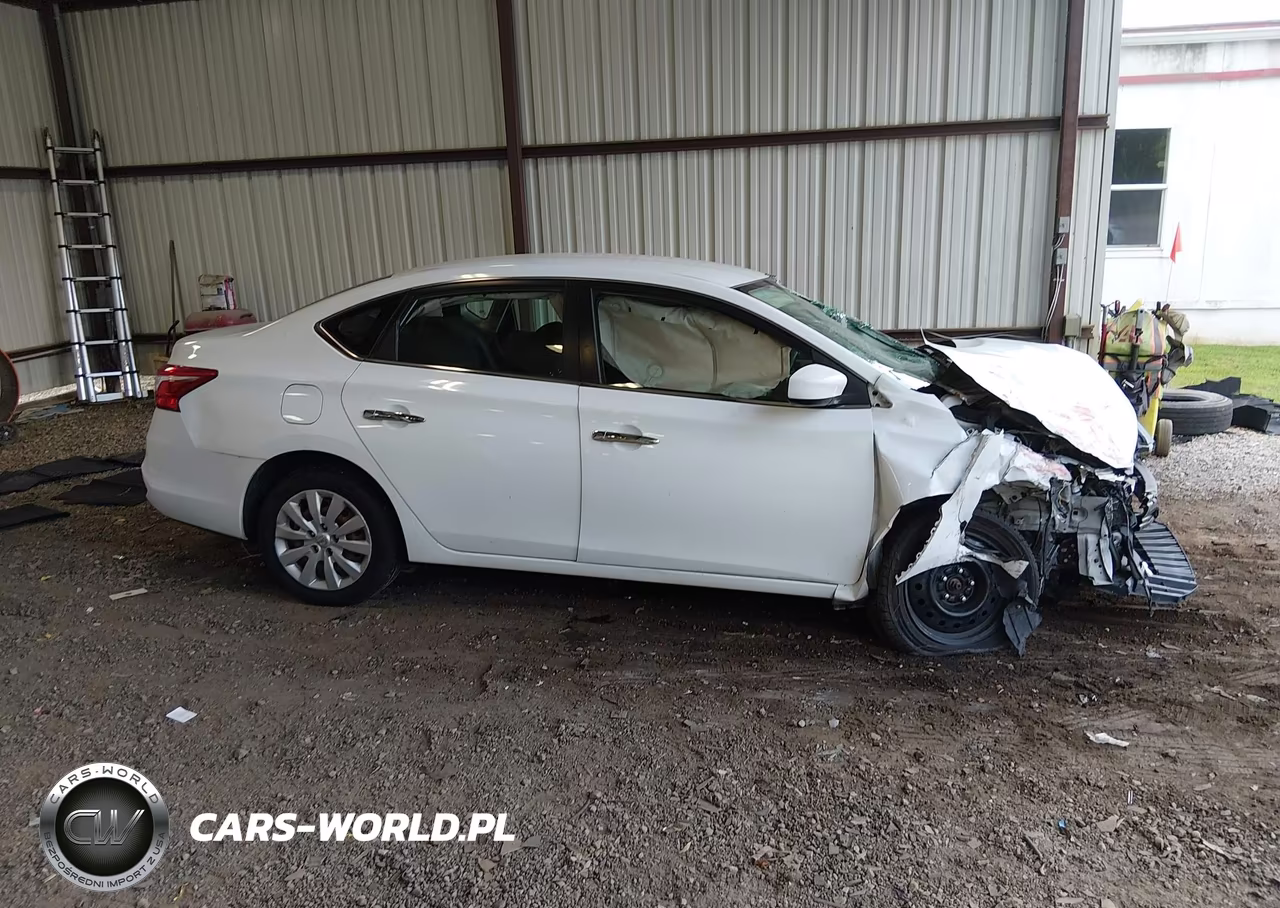 2018 Nissan Sentra S VIN:3N1AB7APXJY204852 - 13