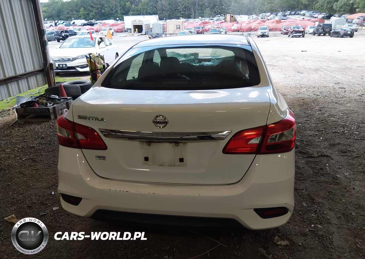 2018 Nissan Sentra S VIN:3N1AB7APXJY204852 - 16