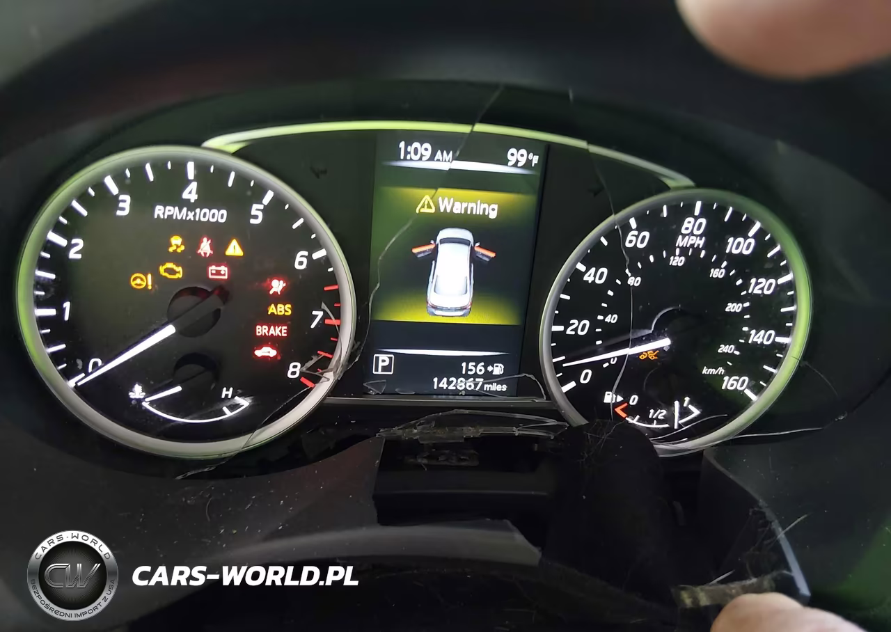 2018 Nissan Sentra S VIN:3N1AB7APXJY204852 - 7