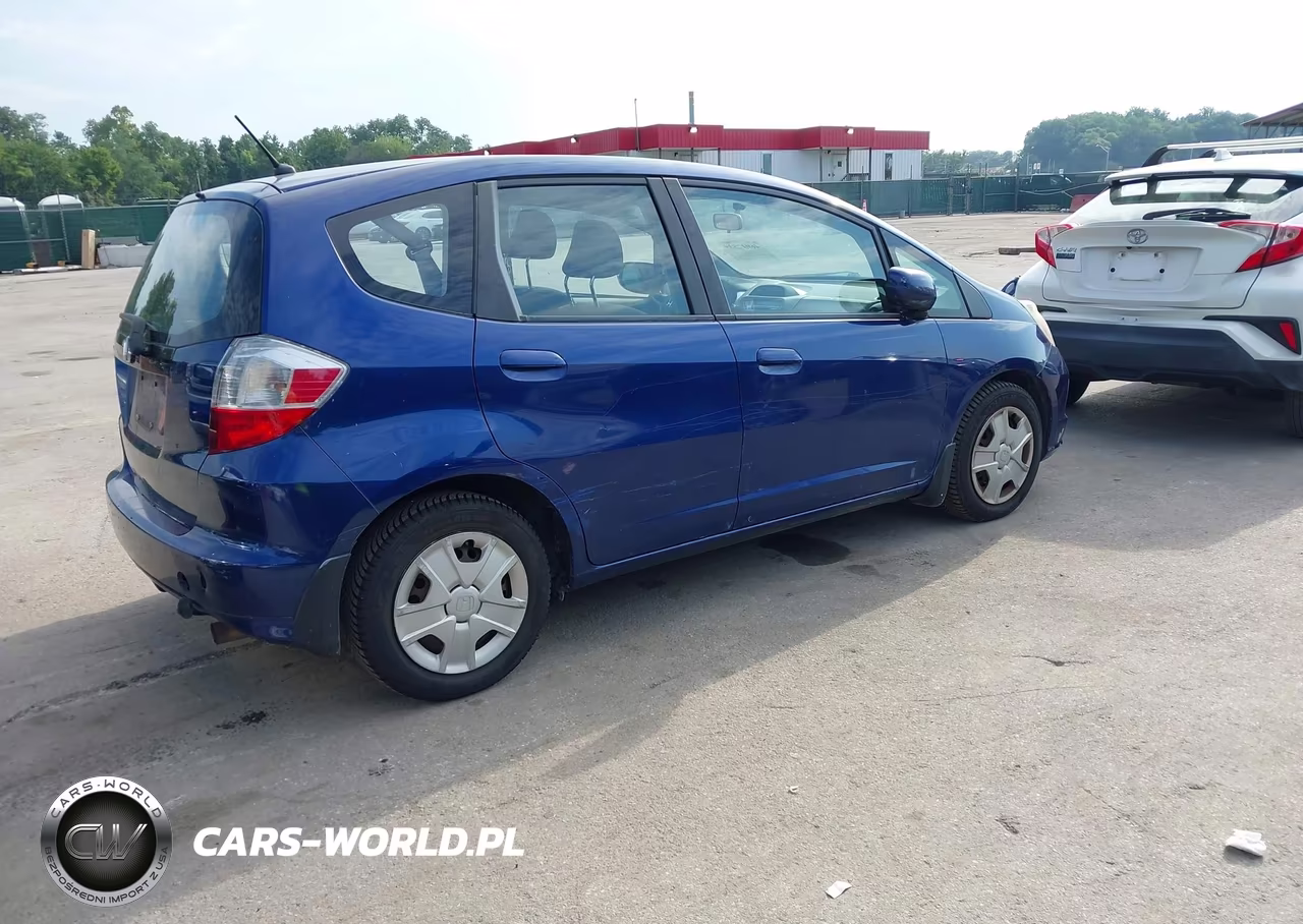 2012 Honda Fit VIN:JHMGE8H34CC037213 - 4