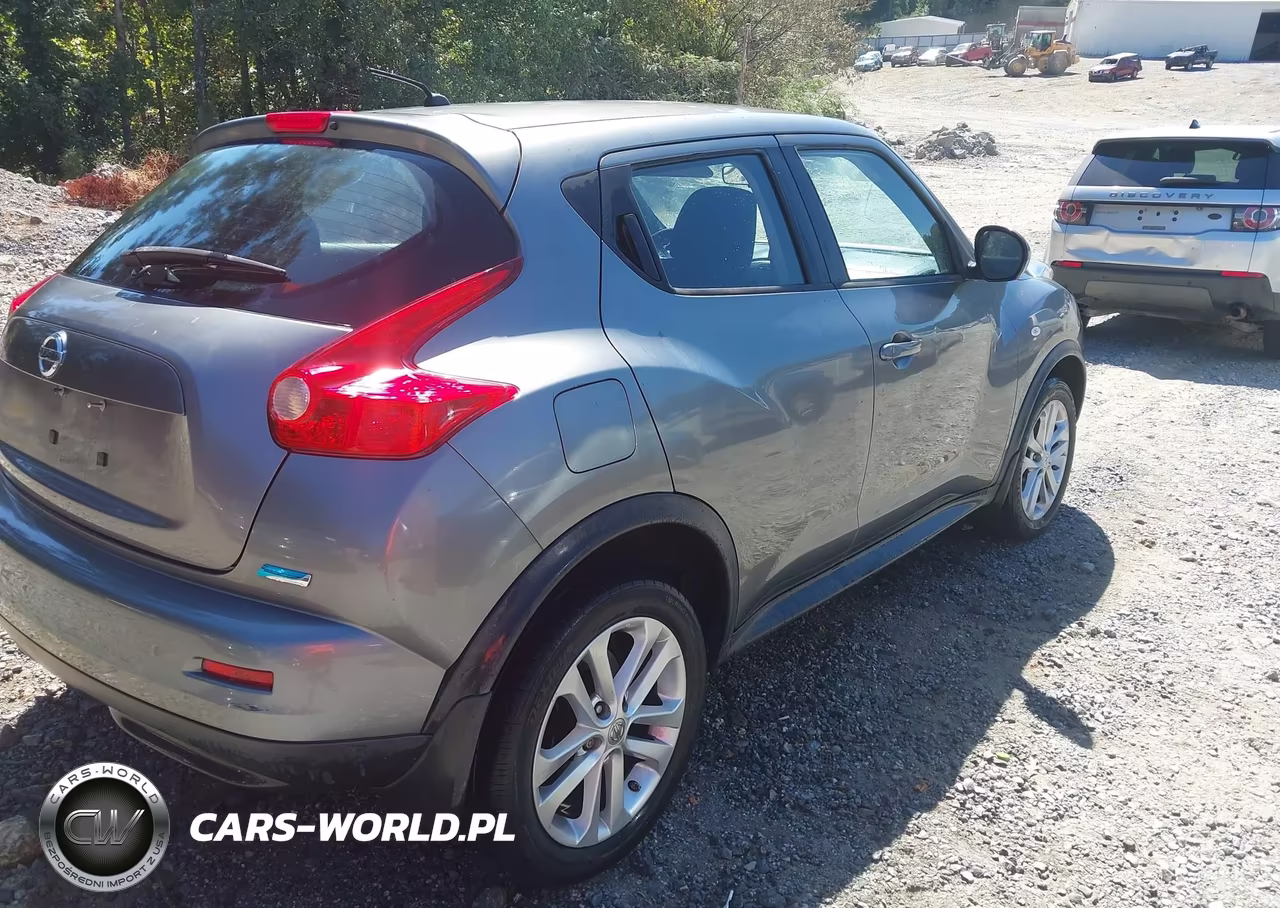 2014 Nissan Juke S VIN:JN8AF5MR9ET451284 - 4