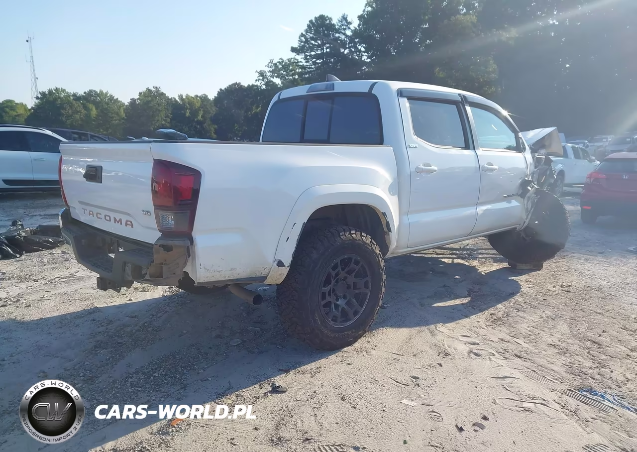 2017 Toyota Tacoma Sr5 V6 VIN:5TFAZ5CN8HX047889 - 4
