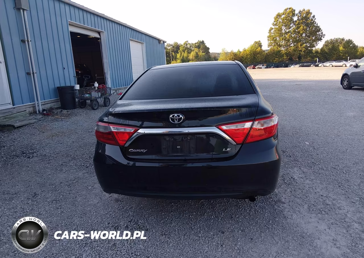 2015 Toyota Camry Le VIN:4T4BF1FK4FR502003 - 16
