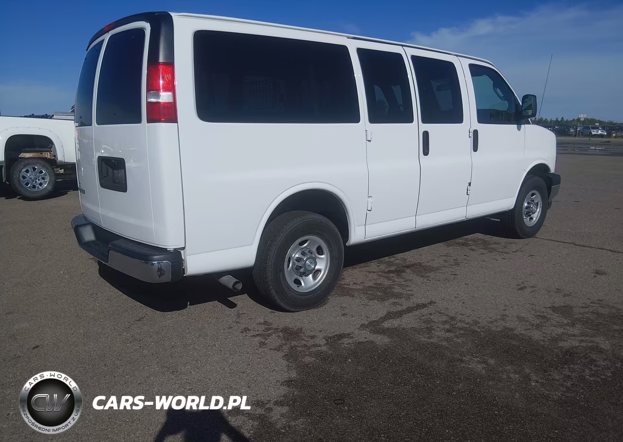 2018 Chevrolet Express 2500 Lt VIN:1GAWGFFP7J1341509 - 4