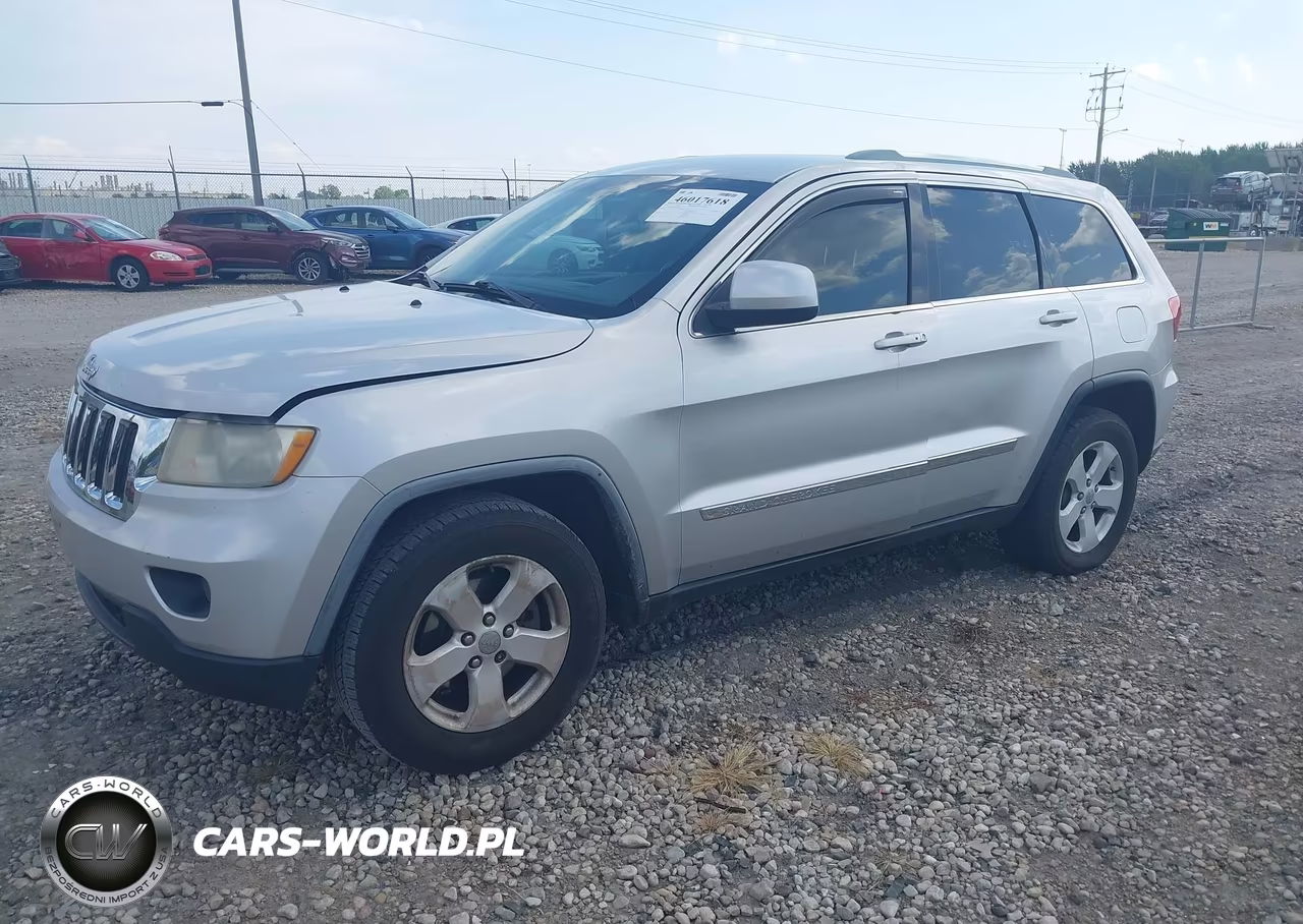 2011 Jeep Grand Cherokee Laredo VIN:1J4RS4GG1BC574887 - 2