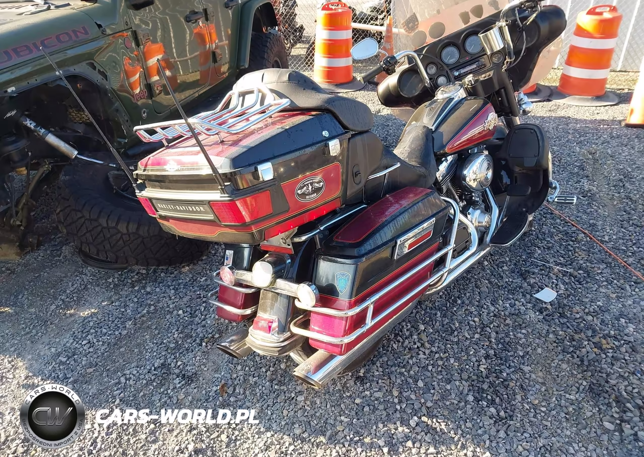 2005 Harley-Davidson Flhtcui VIN:1HD1FCW175Y666090 - 4