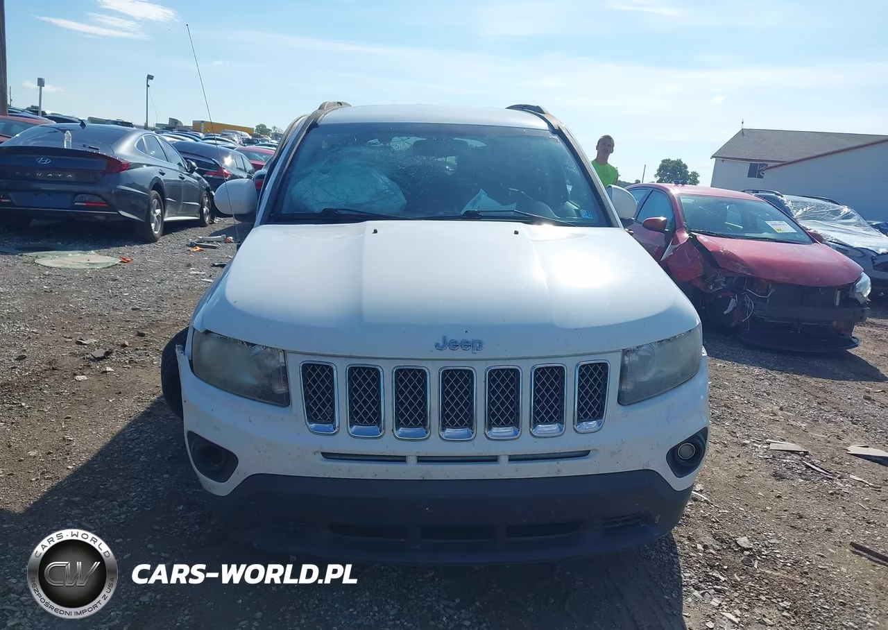 2014 Jeep Compass Latitude VIN:1C4NJDEB3ED897741 - 11