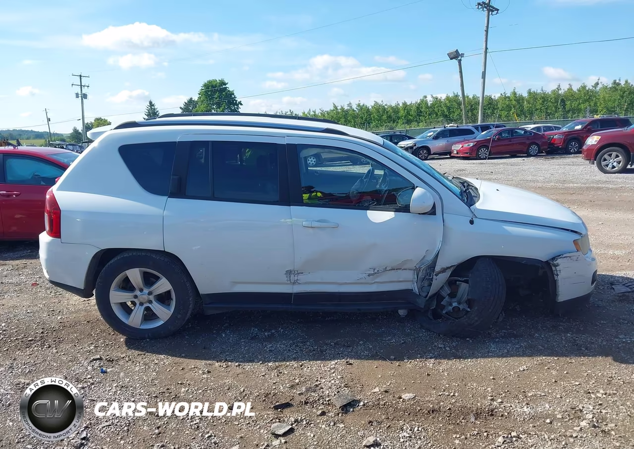 2014 Jeep Compass Latitude VIN:1C4NJDEB3ED897741 - 12