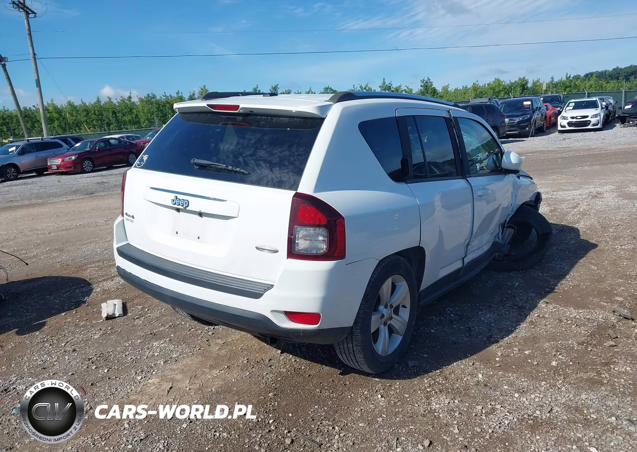 2014 Jeep Compass Latitude VIN:1C4NJDEB3ED897741 - 4